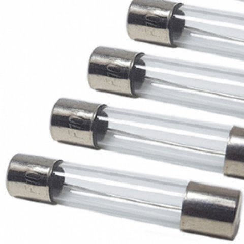 ΑΣΦΑΛΕΙΑ ΓΥΑΛΙΝΗ 4Α 12-24V 5Χ20ΜΜ